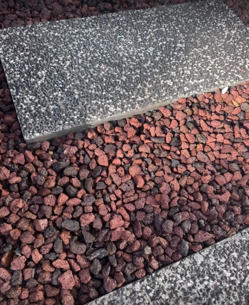 Dİkdörtgen Siyah Mineralli Adım Taşı